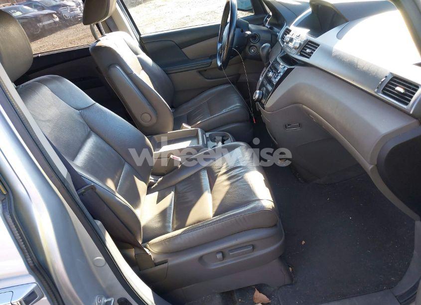 Photo 5 of 2011 Honda Odyssey EX-L (VIN 5FNRL5H6XBB005473)