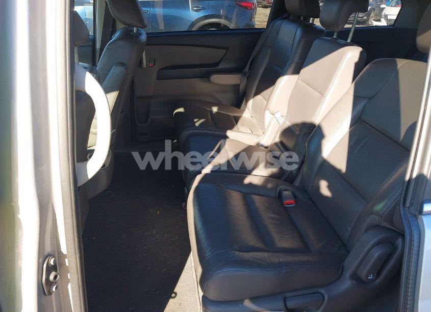 Photo 8 of 2011 Honda Odyssey EX-L (VIN 5FNRL5H6XBB005473)