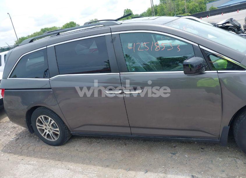 Photo 14 of 2011 Honda Odyssey EX-L (VIN 5FNRL5H6XBB017476)