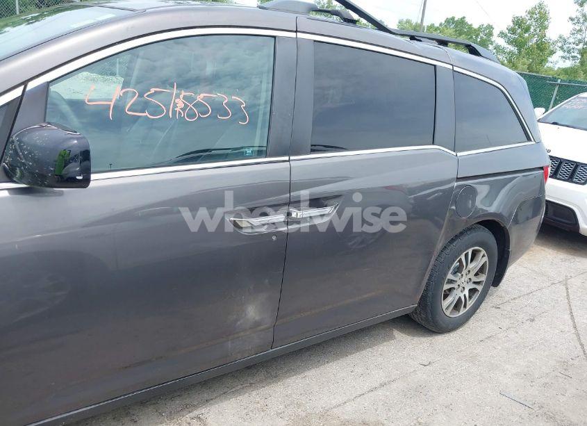 Photo 15 of 2011 Honda Odyssey EX-L (VIN 5FNRL5H6XBB017476)