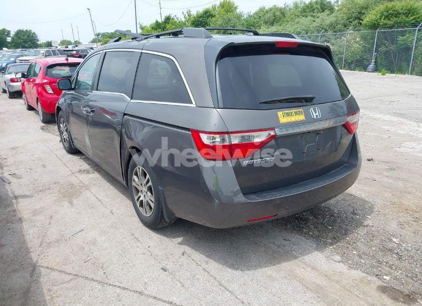 Photo 3 of 2011 Honda Odyssey EX-L (VIN 5FNRL5H6XBB017476)