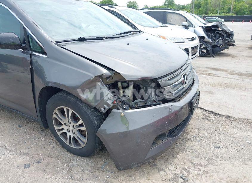 Photo 6 of 2011 Honda Odyssey EX-L (VIN 5FNRL5H6XBB017476)