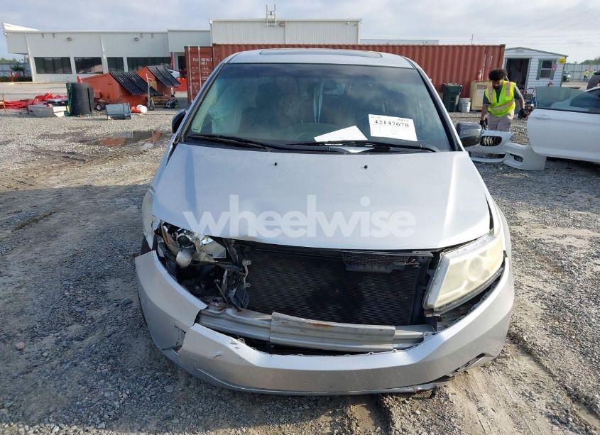 Photo 12 of 2011 Honda Odyssey EX-L (VIN 5FNRL5H6XBB053927)