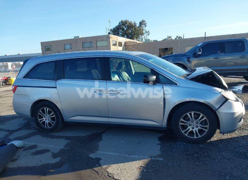 Photo 13 of 2011 Honda Odyssey EX-L (VIN 5FNRL5H6XBB057556)