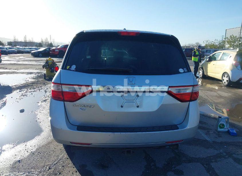 Photo 16 of 2011 Honda Odyssey EX-L (VIN 5FNRL5H6XBB057556)