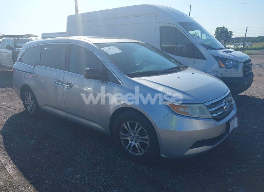 2011 Honda Odyssey EX-L (VIN 5FNRL5H6XBB057590) main photo