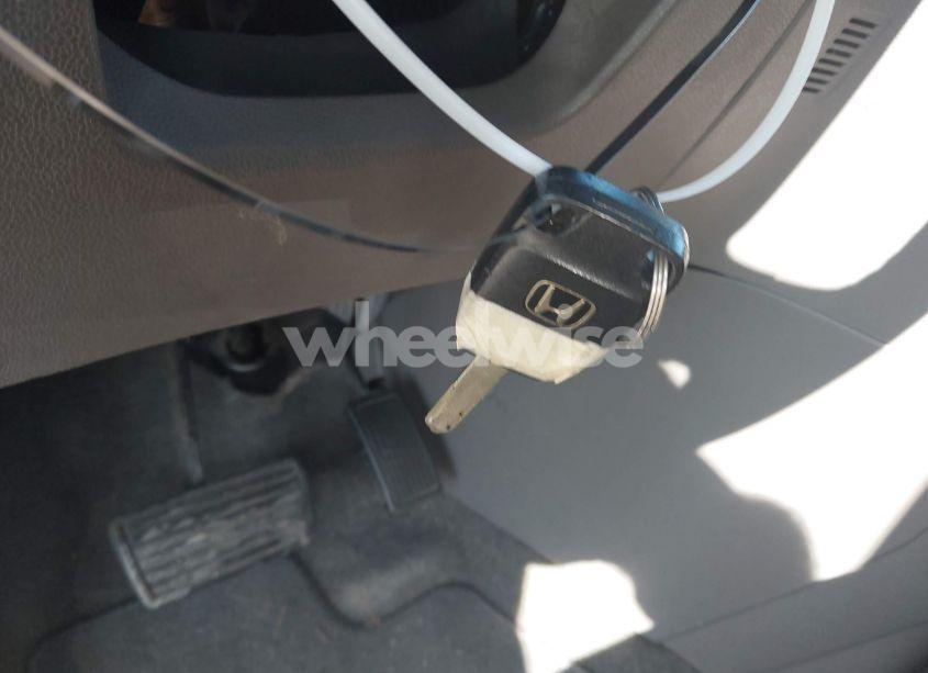 Photo 11 of 2011 Honda Odyssey EX-L (VIN 5FNRL5H6XBB057590)