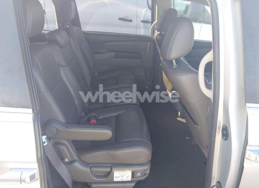Photo 8 of 2011 Honda Odyssey EX-L (VIN 5FNRL5H6XBB057590)