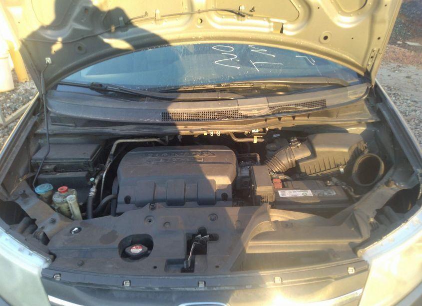 Photo 9 of 2011 Honda Odyssey EX-L (VIN 5FNRL5H6XBB072543)