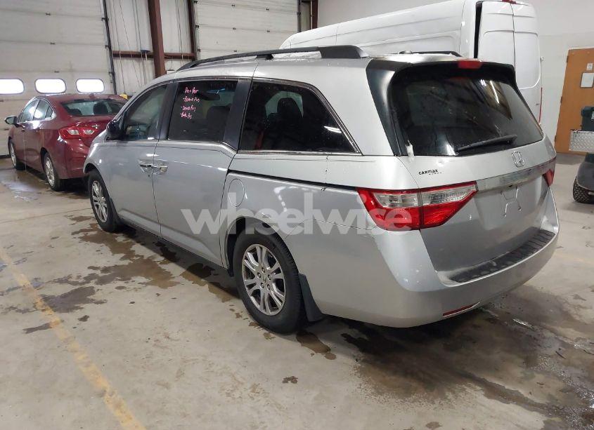 Photo 3 of 2011 Honda Odyssey EX-L (VIN 5FNRL5H6XBB073076)