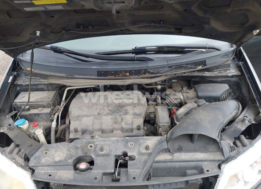 Photo 10 of 2011 Honda Odyssey EX-L (VIN 5FNRL5H6XBB082439)