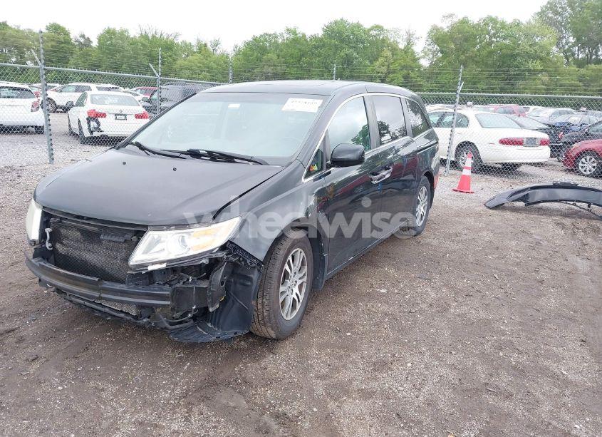 Photo 2 of 2011 Honda Odyssey EX-L (VIN 5FNRL5H6XBB082439)