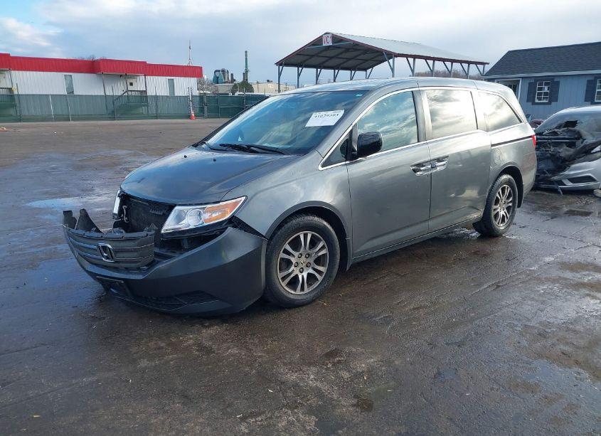 Photo 2 of 2011 Honda Odyssey EX-L (VIN 5FNRL5H6XBB083820)