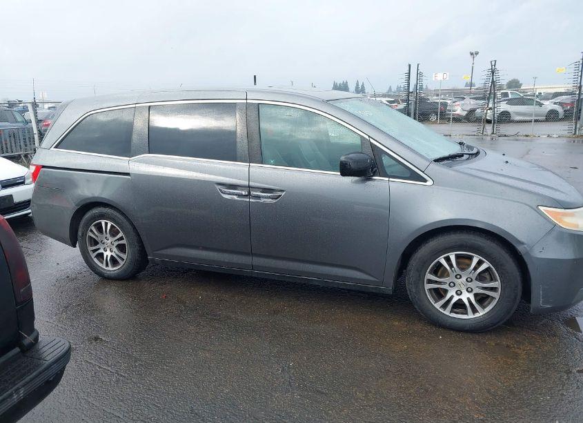 Photo 13 of 2011 Honda Odyssey EX-L (VIN 5FNRL5H6XBB096342)