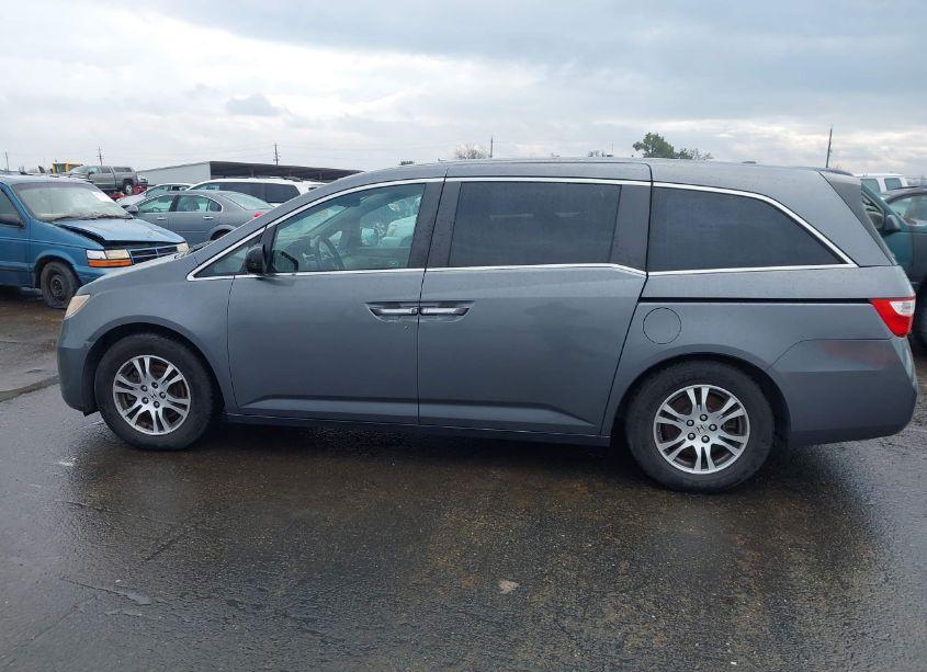 Photo 14 of 2011 Honda Odyssey EX-L (VIN 5FNRL5H6XBB096342)