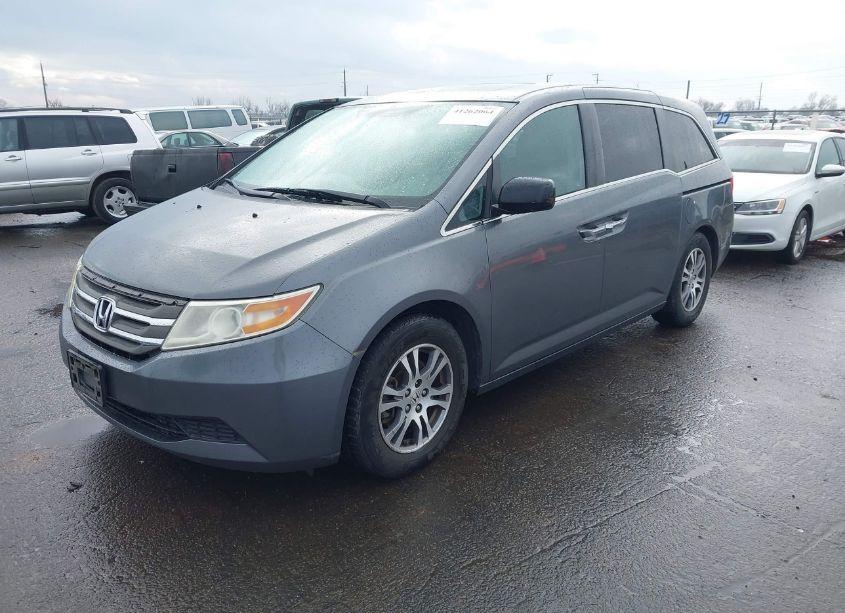 Photo 2 of 2011 Honda Odyssey EX-L (VIN 5FNRL5H6XBB096342)
