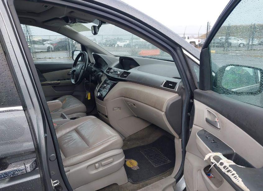 Photo 5 of 2011 Honda Odyssey EX-L (VIN 5FNRL5H6XBB096342)