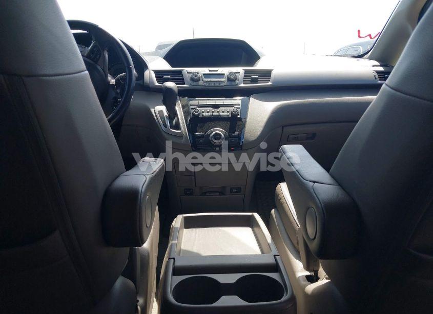 Photo 17 of 2011 Honda Odyssey EX-L (VIN 5FNRL5H6XBB100096)