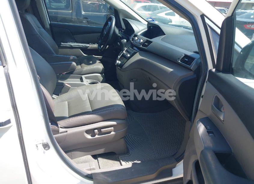 Photo 5 of 2011 Honda Odyssey EX-L (VIN 5FNRL5H6XBB100096)