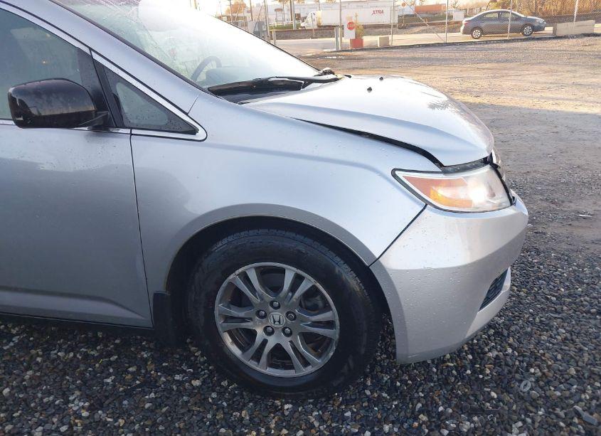 Photo 18 of 2012 Honda Odyssey EX-L (VIN 5FNRL5H6XCB031105)