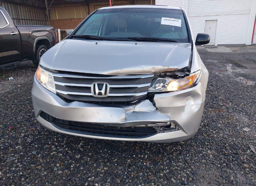 Photo 6 of 2012 Honda Odyssey EX-L (VIN 5FNRL5H6XCB031105)