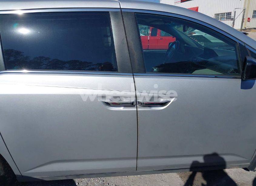 Photo 13 of 2012 Honda Odyssey EX-L (VIN 5FNRL5H6XCB088842)