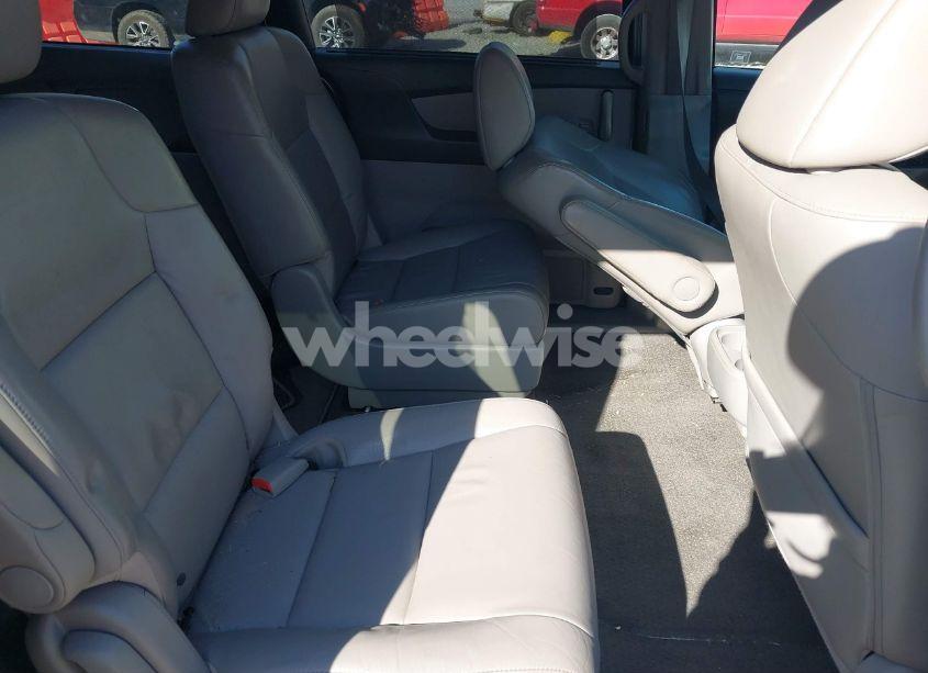 Photo 8 of 2012 Honda Odyssey EX-L (VIN 5FNRL5H6XCB088842)