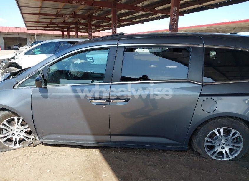 Photo 14 of 2012 Honda Odyssey EX-L (VIN 5FNRL5H6XCB103498)