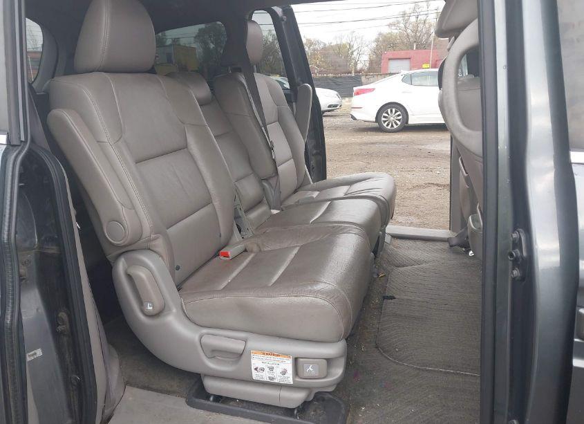 Photo 8 of 2012 Honda Odyssey EX-L (VIN 5FNRL5H6XCB107356)