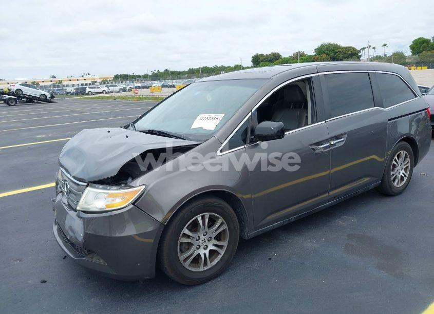 Photo 2 of 2012 Honda Odyssey EX-L (VIN 5FNRL5H6XCB117160)