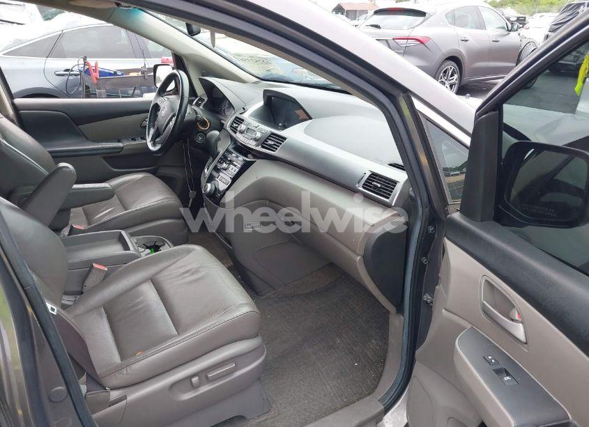 Photo 5 of 2012 Honda Odyssey EX-L (VIN 5FNRL5H6XCB117160)