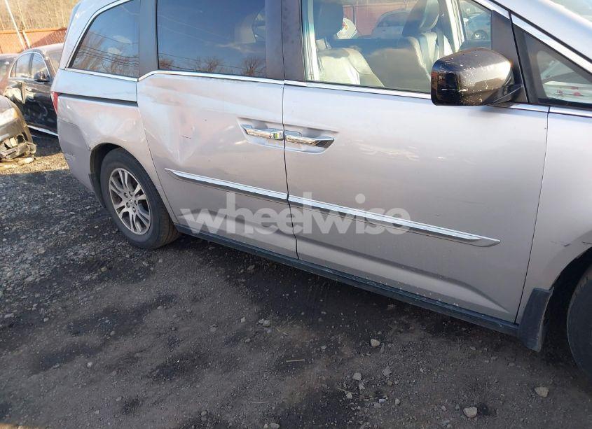 Photo 6 of 2012 Honda Odyssey EX-L (VIN 5FNRL5H6XCB142785)