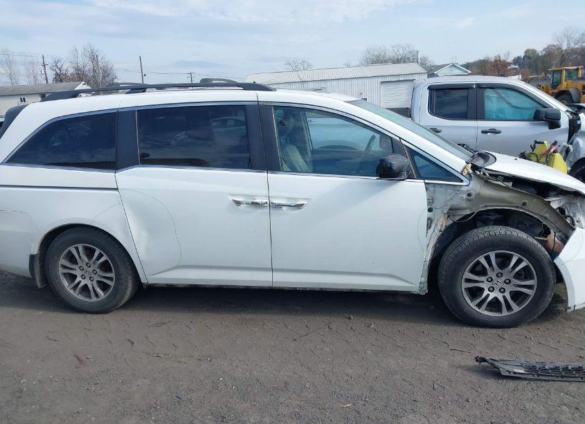 Photo 6 of 2013 Honda Odyssey EX-L (VIN 5FNRL5H6XDB037410)