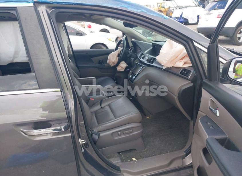 Photo 5 of 2014 Honda Odyssey EX-L (VIN 5FNRL5H6XEB016350)