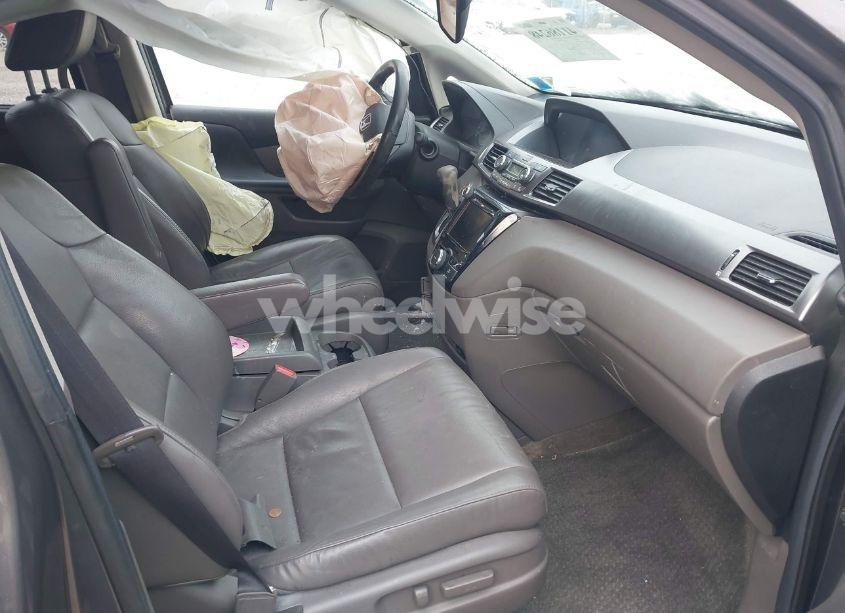 Photo 5 of 2014 Honda Odyssey EX-L (VIN 5FNRL5H6XEB030491)