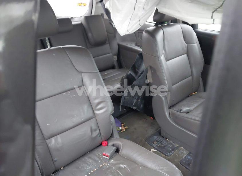 Photo 8 of 2014 Honda Odyssey EX-L (VIN 5FNRL5H6XEB030491)
