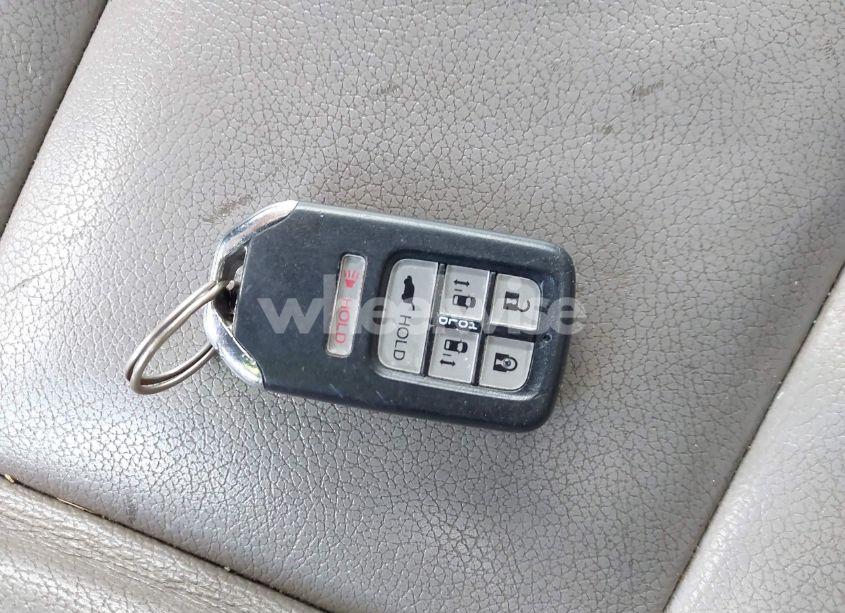 Photo 11 of 2014 Honda Odyssey EX-L (VIN 5FNRL5H6XEB044794)