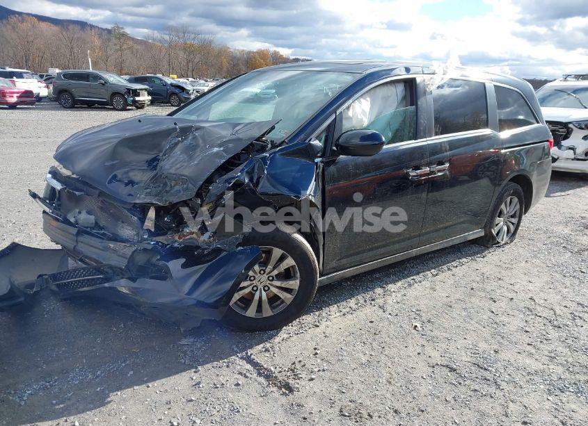 Photo 2 of 2014 Honda Odyssey EX-L (VIN 5FNRL5H6XEB044794)