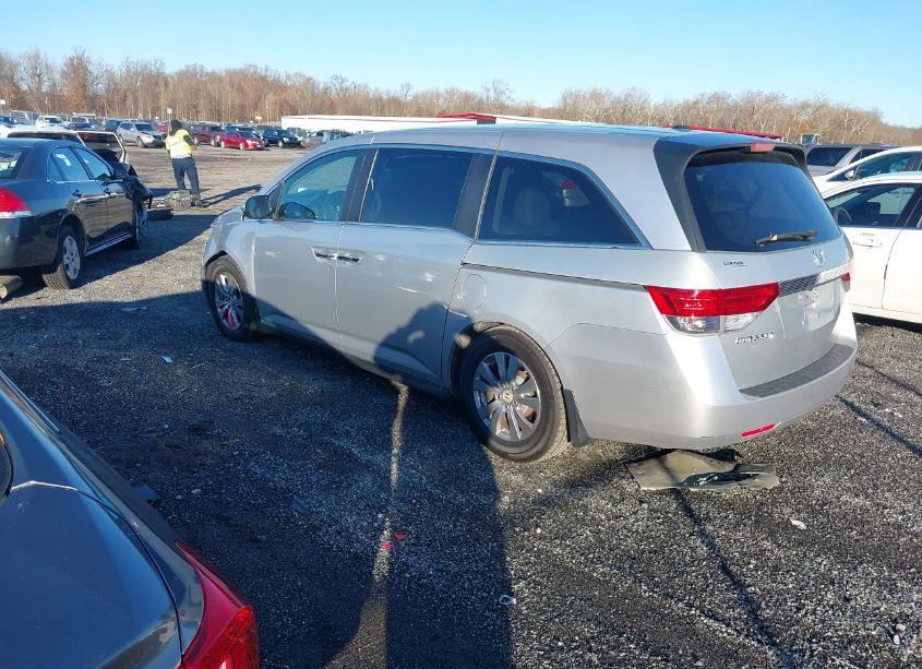 Photo 3 of 2014 Honda Odyssey EX-L (VIN 5FNRL5H6XEB069856)