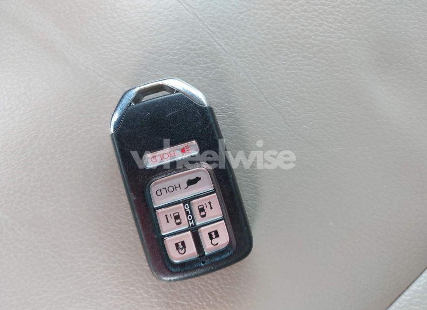 Photo 11 of 2014 Honda Odyssey EXL (VIN 5FNRL5H6XEB088911)