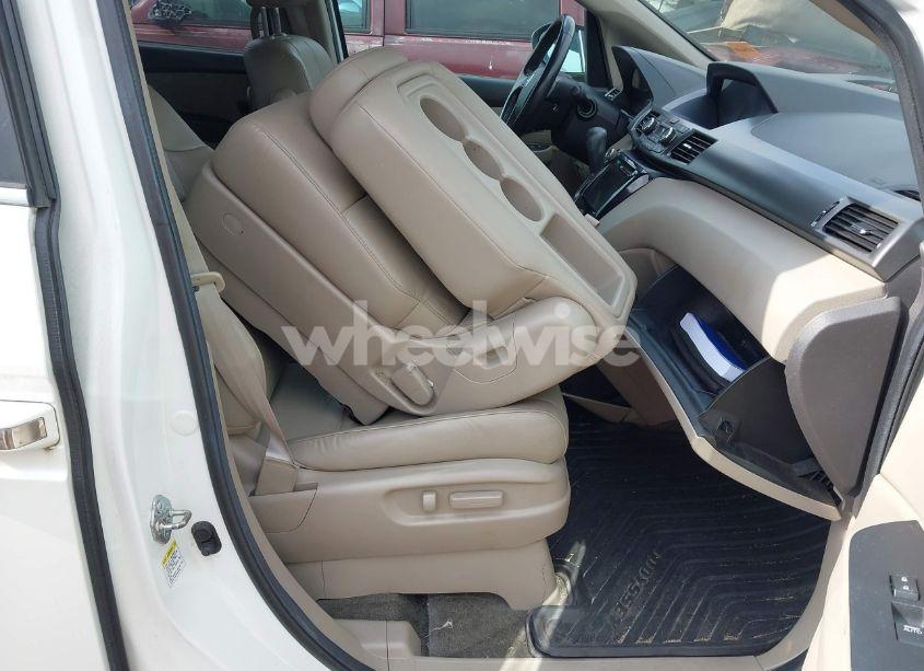 Photo 5 of 2014 Honda Odyssey EXL (VIN 5FNRL5H6XEB088911)