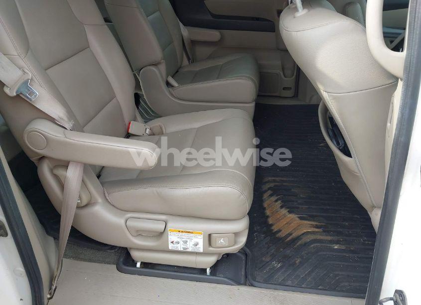 Photo 8 of 2014 Honda Odyssey EXL (VIN 5FNRL5H6XEB088911)