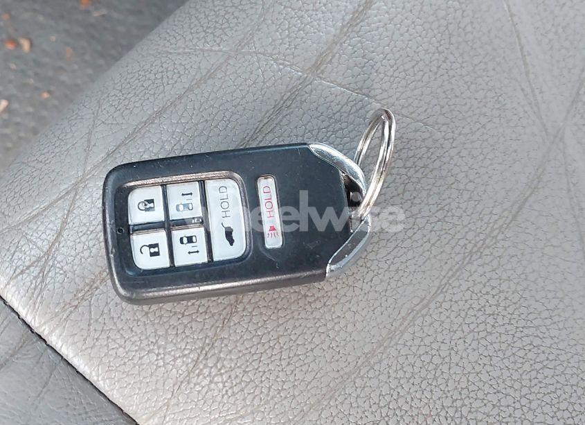 Photo 11 of 2014 Honda Odyssey EX-L (VIN 5FNRL5H6XEB098211)