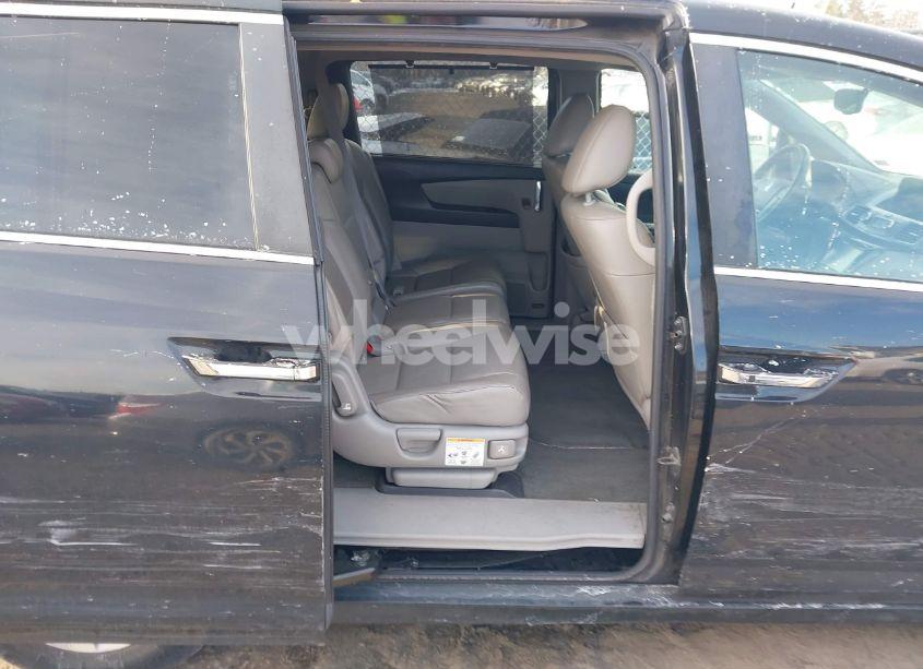 Photo 8 of 2014 Honda Odyssey EX-L (VIN 5FNRL5H6XEB098211)