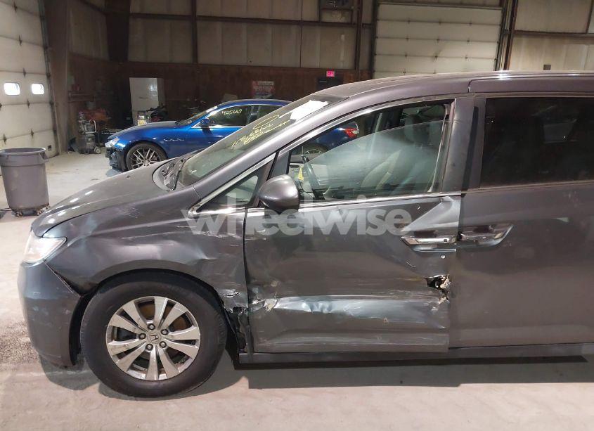 Photo 17 of 2014 Honda Odyssey EX-L (VIN 5FNRL5H6XEB125455)
