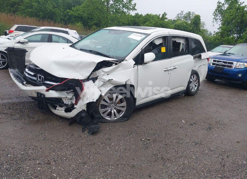 Photo 2 of 2015 Honda Odyssey EX-L (VIN 5FNRL5H6XFB015751)