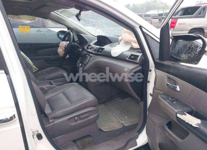 Photo 5 of 2015 Honda Odyssey EX-L (VIN 5FNRL5H6XFB015751)