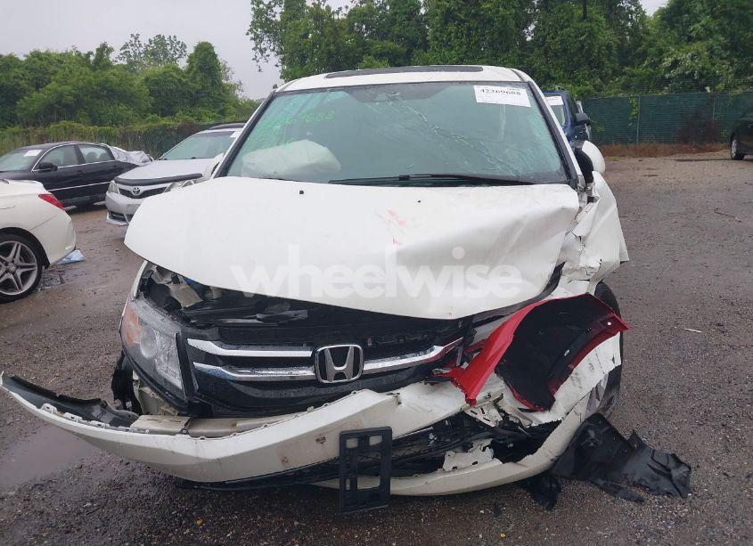 Photo 6 of 2015 Honda Odyssey EX-L (VIN 5FNRL5H6XFB015751)