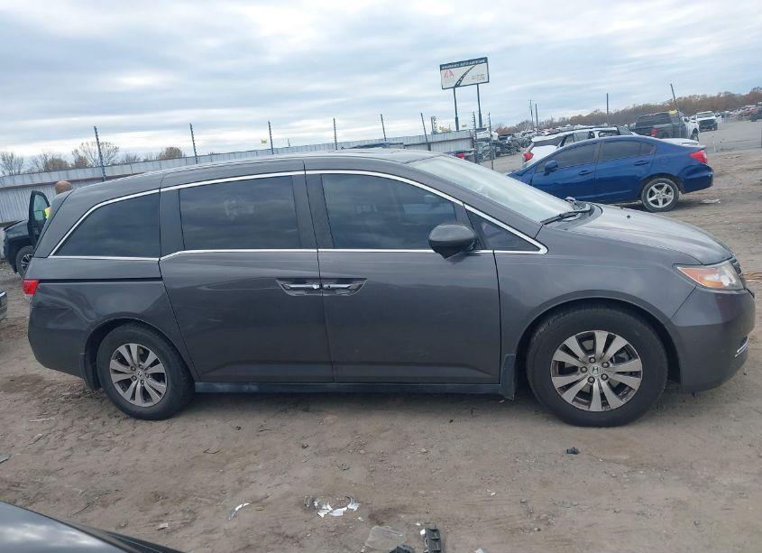 Photo 13 of 2015 Honda Odyssey EX-L (VIN 5FNRL5H6XFB022599)
