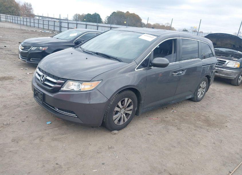 Photo 2 of 2015 Honda Odyssey EX-L (VIN 5FNRL5H6XFB022599)